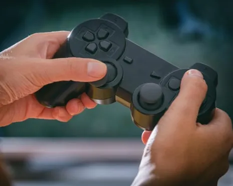 What Makes Certain Gamers Reverse Their Controls? Scientists Reveal Answers, And They Are Not What Your Assumptions