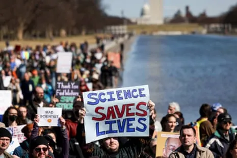 Trump’s Campaign on Scientific Research Leaves US Public Health Experts Stunned: ‘They’re Sidelining Science’