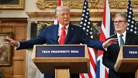 Donald Trump Proposes Keir Starmer May Use Military to Control UK Boundaries