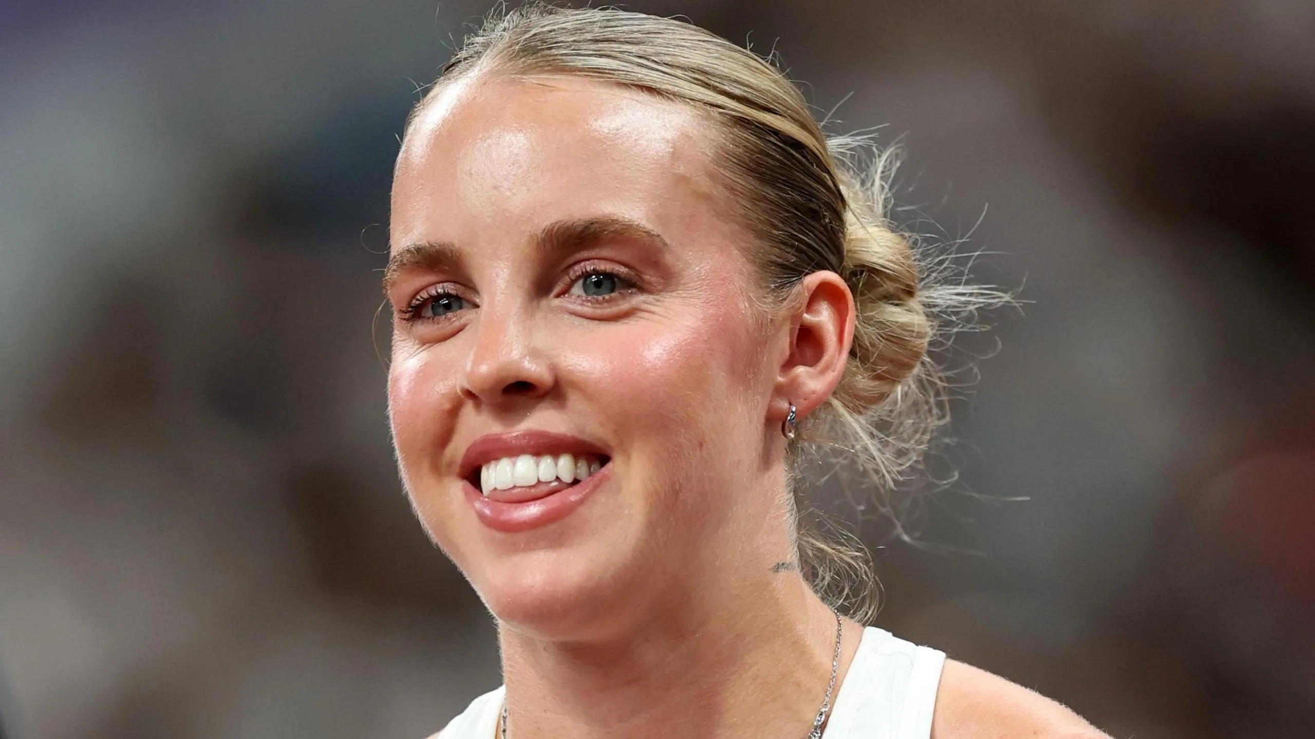 The British star Kicks off World Title Bid with Victory