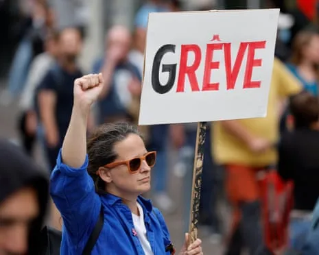 France Preparing for Major Protest Action Amid Worsening Political Turmoil